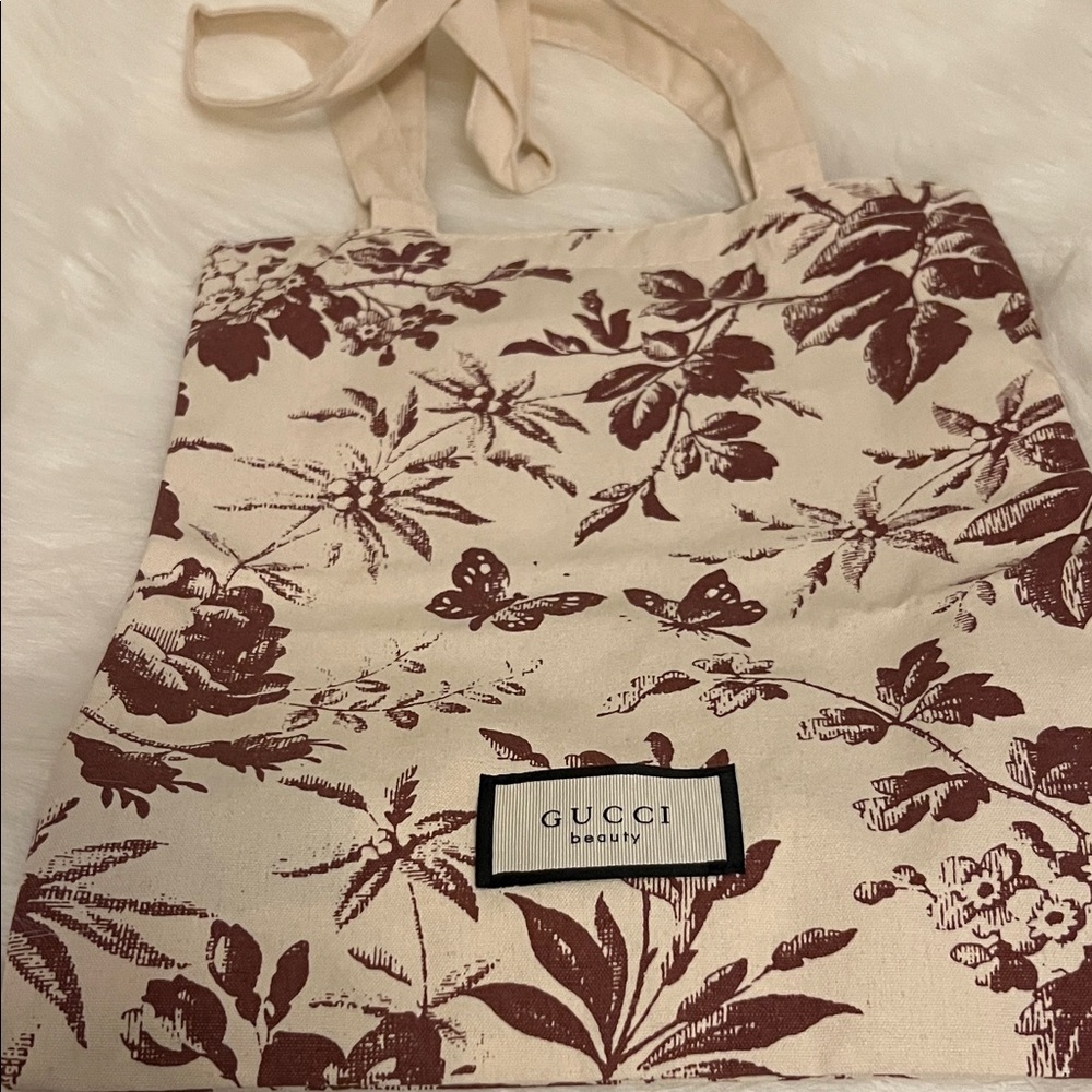Gucci Floral Canvas Tote - Cream & Burgundy Print